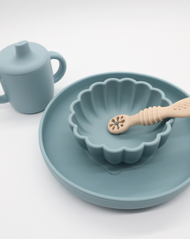 Tallriken VERA med sugpropp i silikon