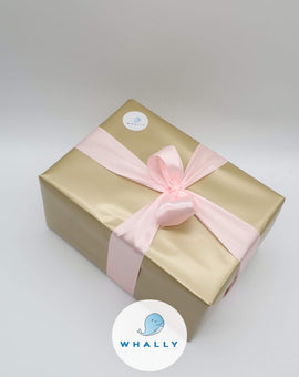 Presentinslagning med guldpapper